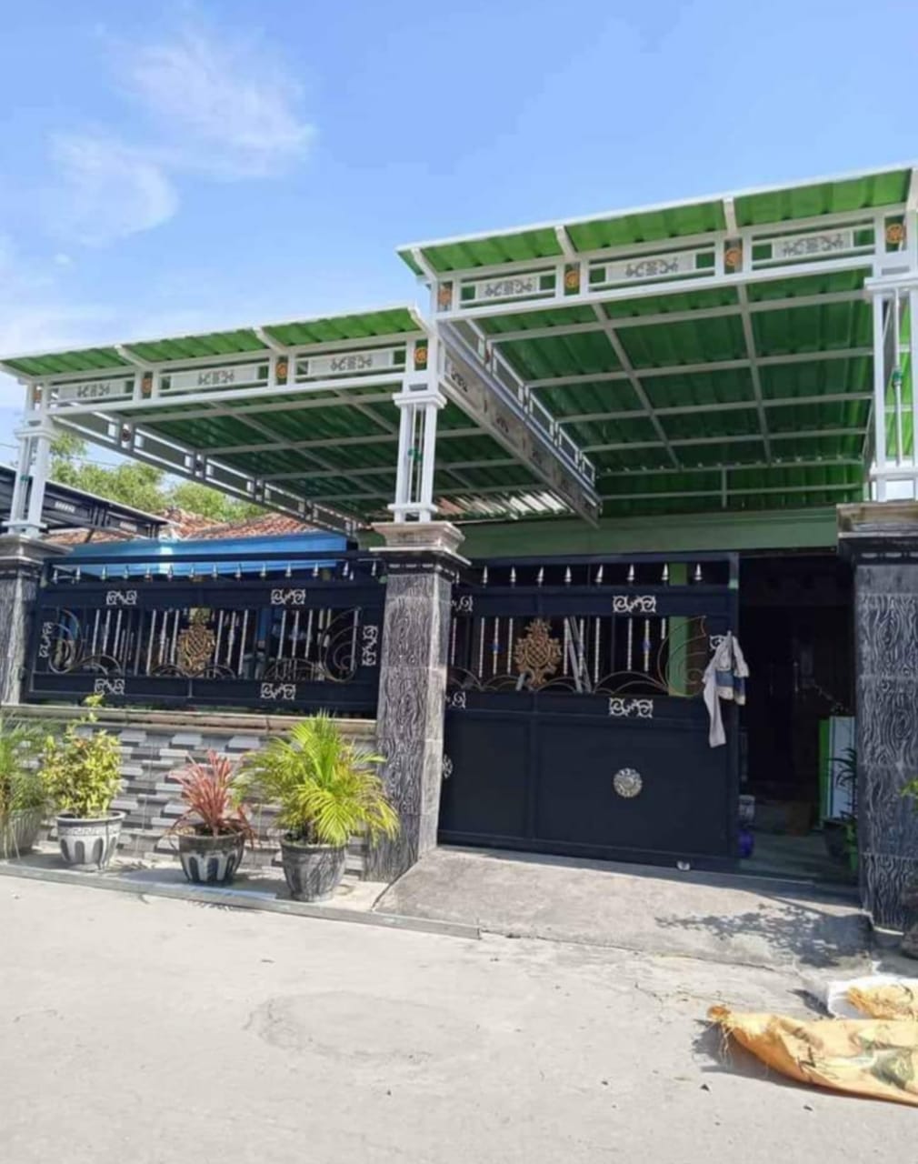 Konstruksi Baja di Lombok