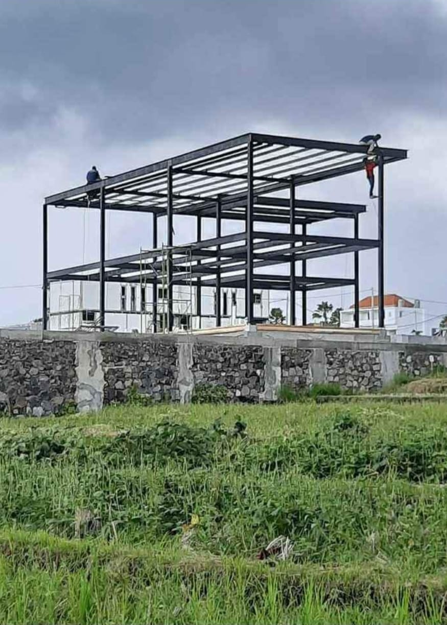 Konstruksi Baja di Lombok