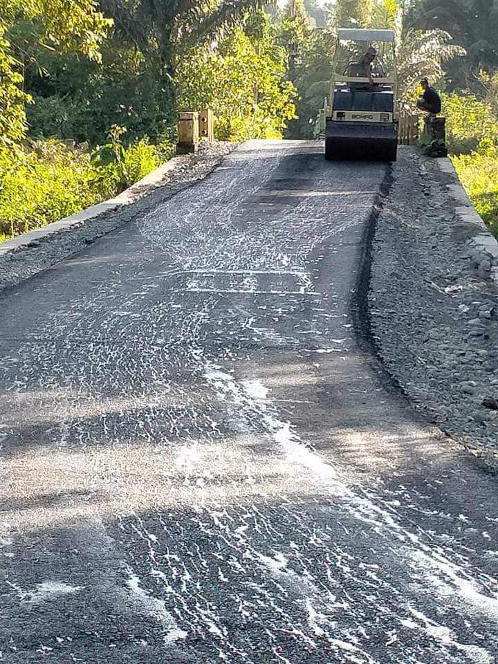 Pengaspalan Jalan di Lombok